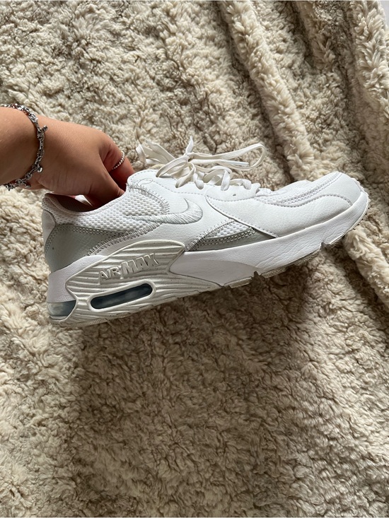 Nike Shoes - Nike Women’s White Low-Top Athletic Sneakers